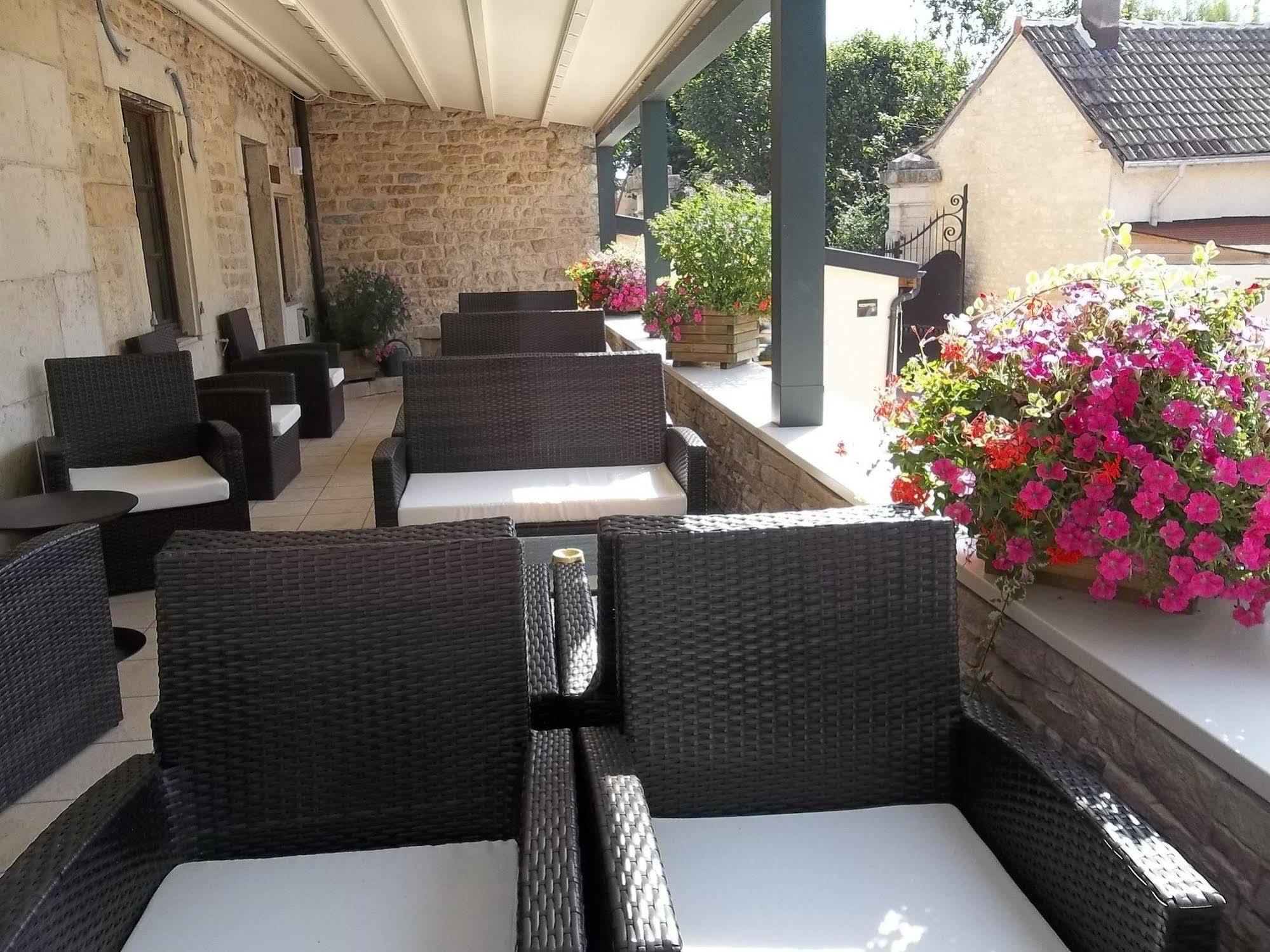 Logis L'Hotel D'Arc Arc-sur-Tille Екстер'єр фото