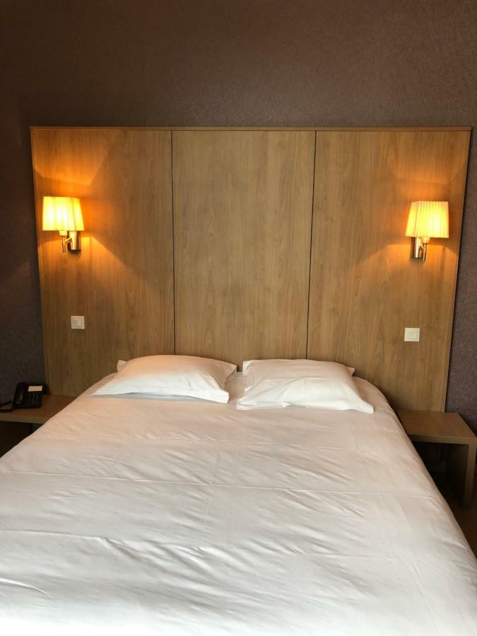 Logis L'Hotel D'Arc Arc-sur-Tille Екстер'єр фото